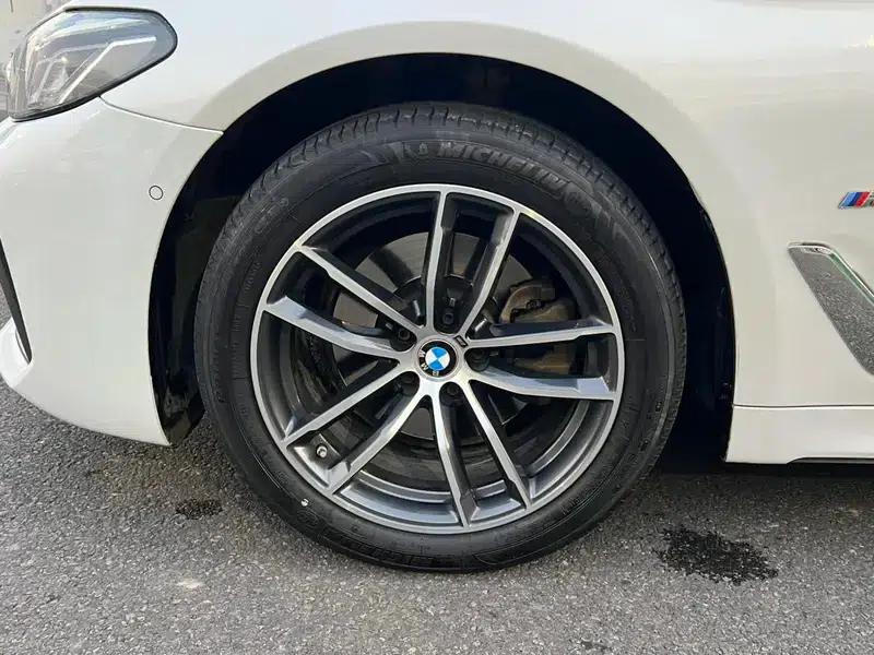 BMW 5 Series 2022 Facelift 525Li M Sport Package — миниатюра 9