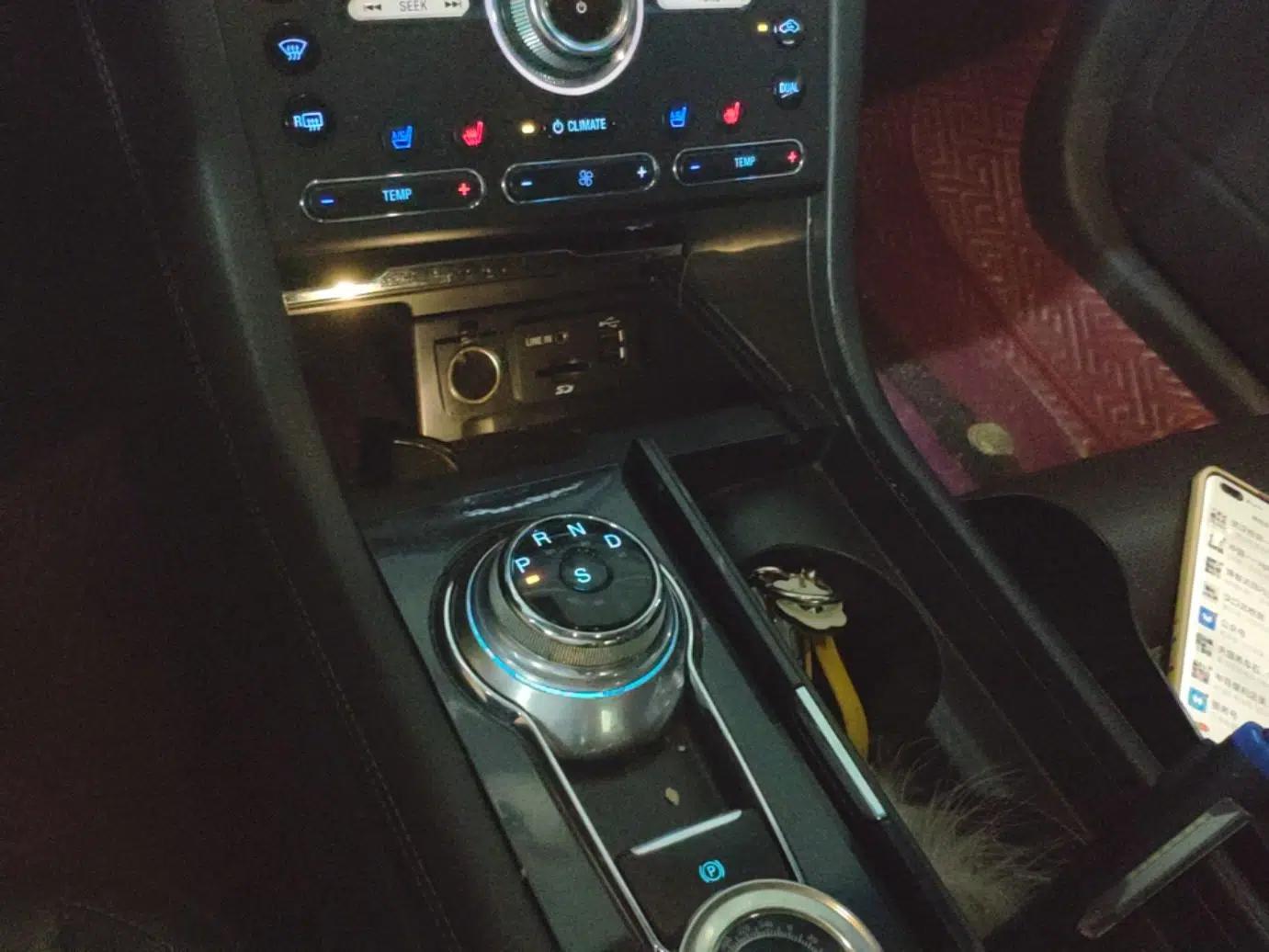 Ford Taurus 2015 EcoBoost 245 Luxury Model — миниатюра 16