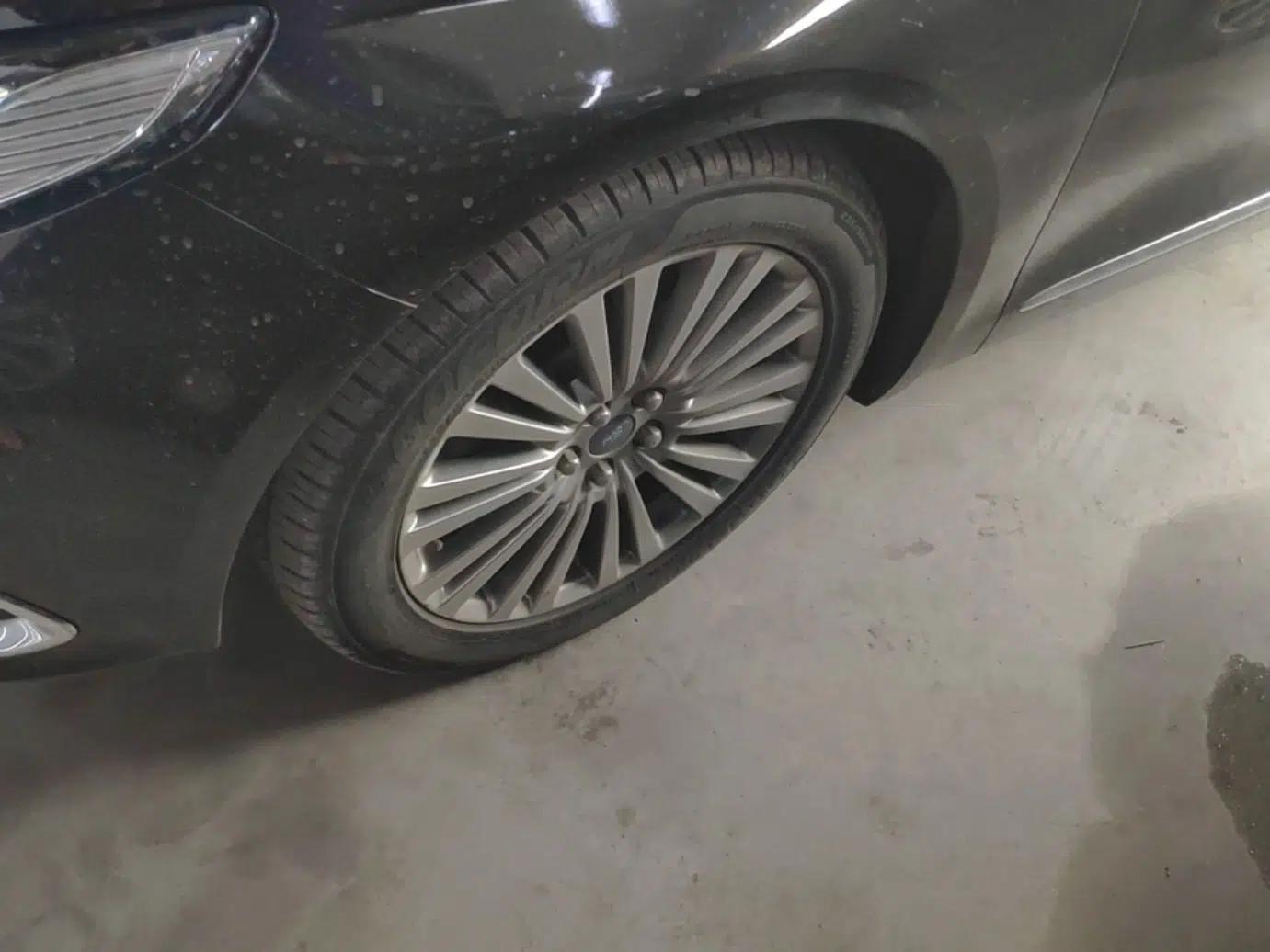 Ford Taurus 2015 EcoBoost 245 Luxury Model — миниатюра 10