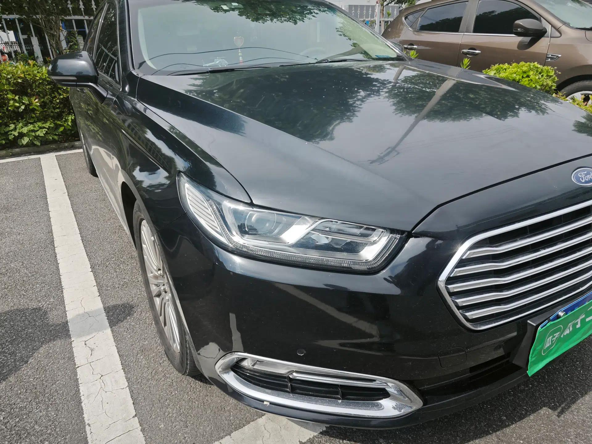 Ford Taurus 2017 EcoBoost 245 Luxury Model — миниатюра 7