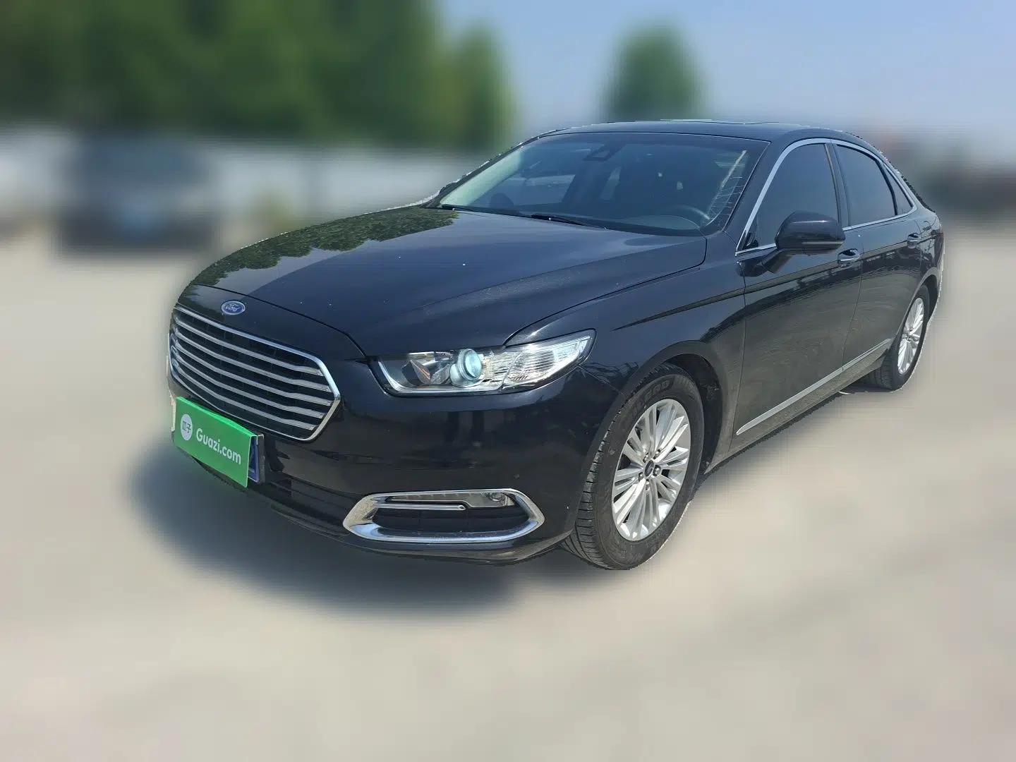 Ford Taurus 2015 EcoBoost 245 Fashion Edition — миниатюра 1