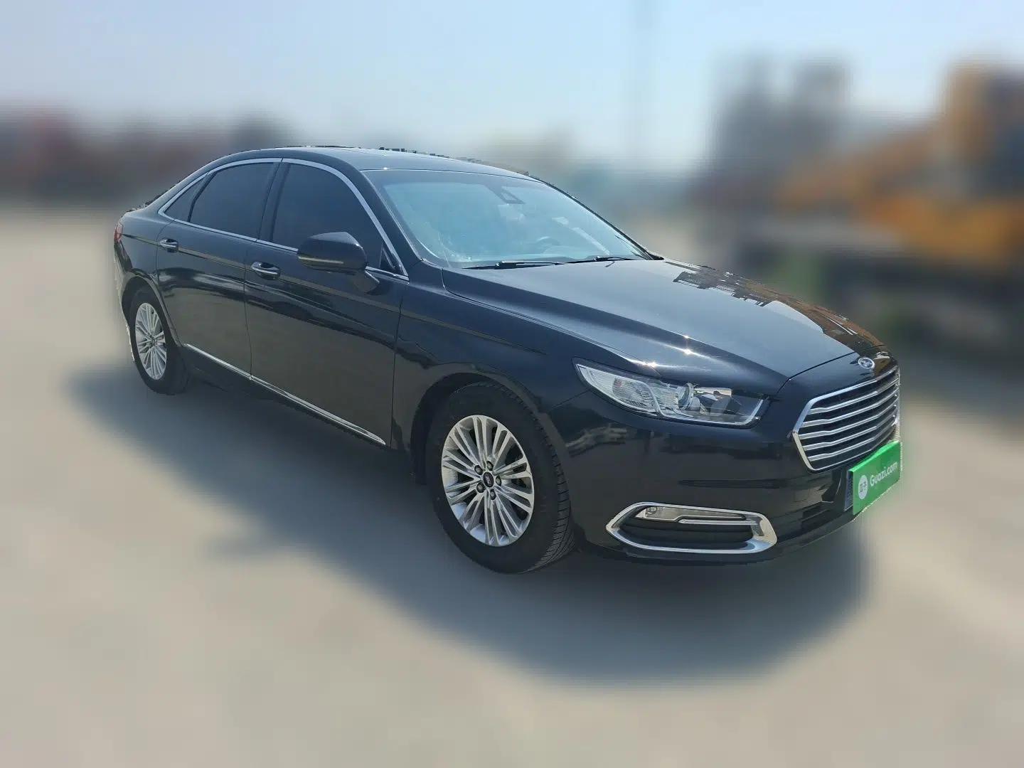 Ford Taurus 2015 EcoBoost 245 Fashion Edition — миниатюра 3
