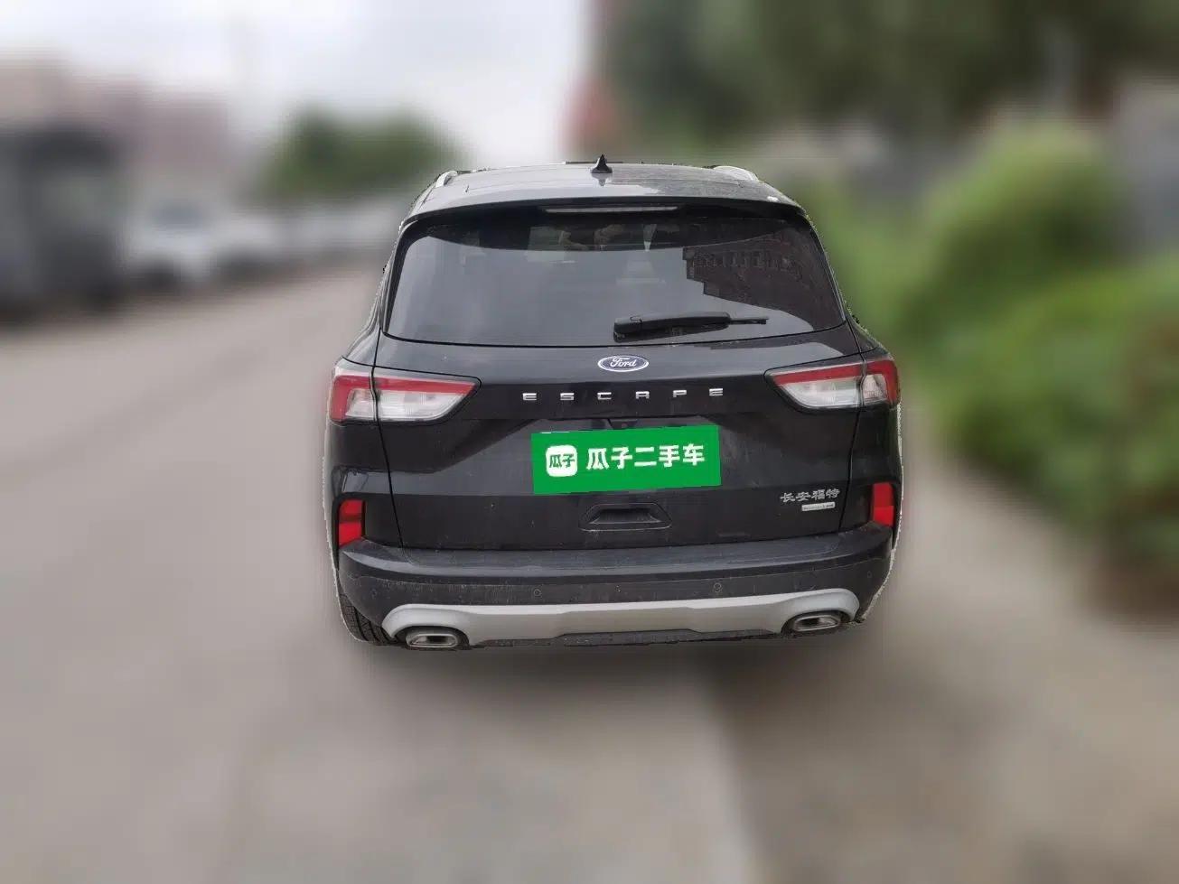 Ford Escape 2020 EcoBoost 245 Four-Wheel Drive Titanium Edition — миниатюра 5