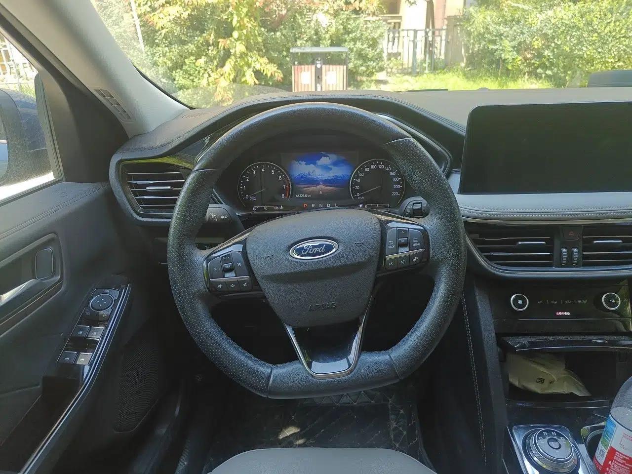 Ford Escape 2020 EcoBoost 245 Two-Wheel Drive Smart & Enjoyment Model — миниатюра 10