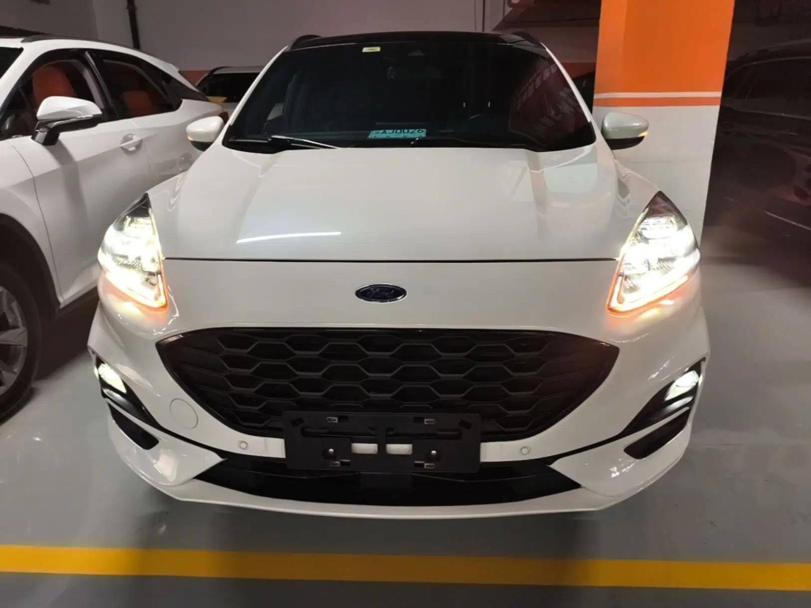 Ford Escape 2020 EcoBoost 245 Four-Wheel Drive ST-LINE Deluxe Edition — миниатюра 2