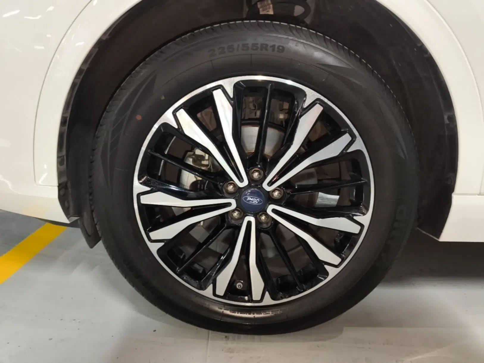 Ford Escape 2020 EcoBoost 245 Four-Wheel Drive ST-LINE Deluxe Edition — миниатюра 10