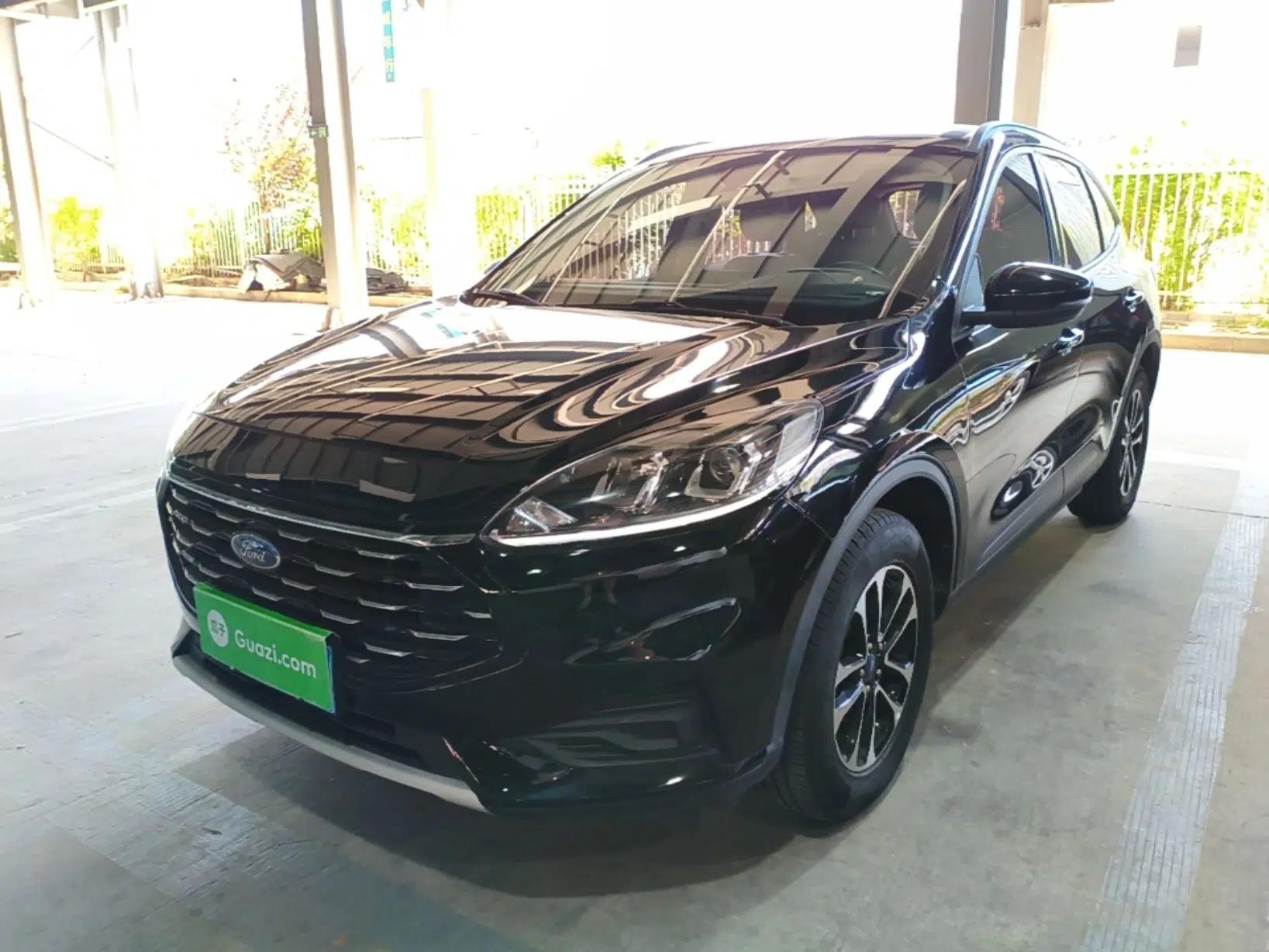 Ford Escape 2020 EcoBoost 245 Two-Wheel-Drive Comfort Edition — миниатюра 1