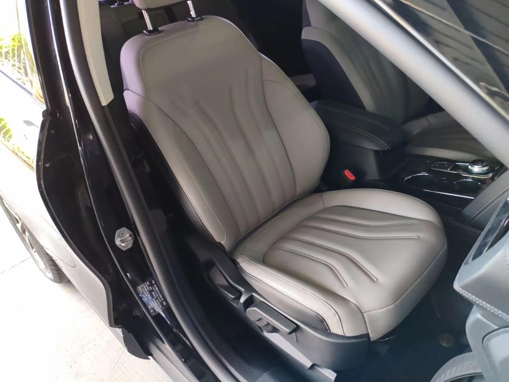 Ford Escape 2020 EcoBoost 245 Two-Wheel-Drive Comfort Edition — миниатюра 19