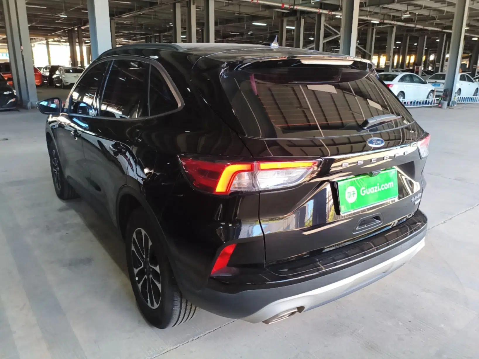 Ford Escape 2020 EcoBoost 245 Two-Wheel-Drive Comfort Edition — миниатюра 4