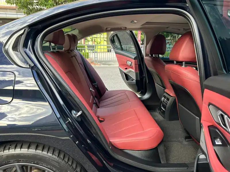 2022 BMW 3 Series 325i M Sport Shadow Edition — миниатюра 11