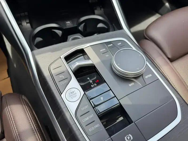 2023 BMW 3 Series 325i M Sport Package — миниатюра 11