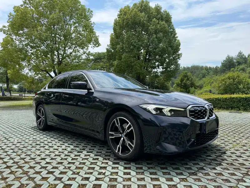 2023 BMW 3 Series 325i M Sport Package — миниатюра 3