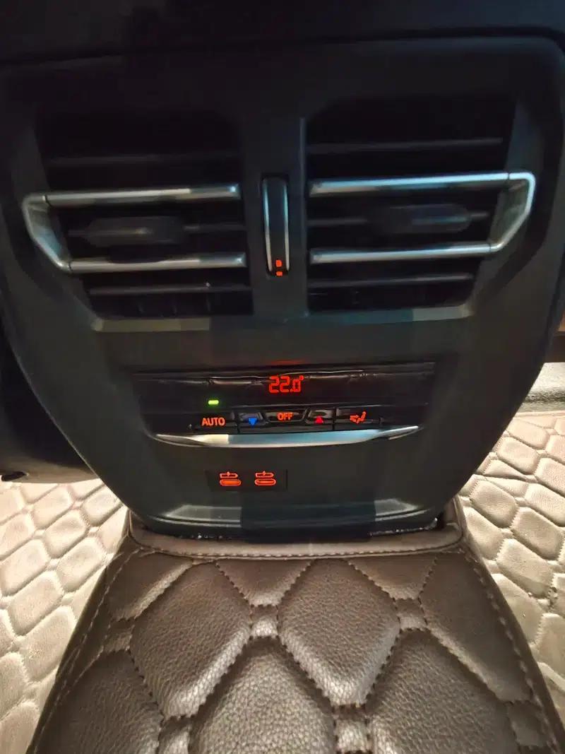 2020 BMW 3 Series 325Li M Sport Package — миниатюра 6
