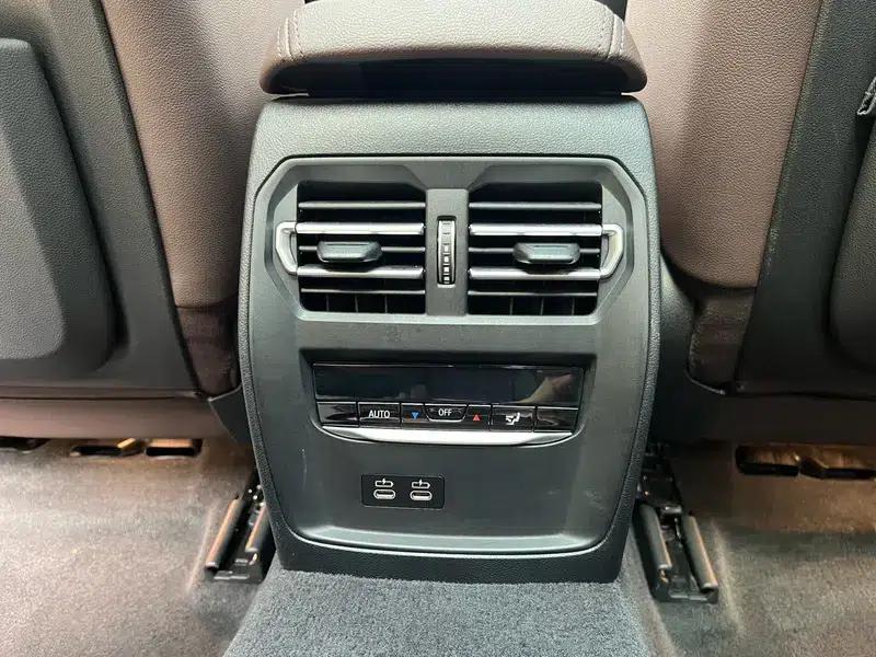 2020 BMW 3 Series 325Li M Sport Package — миниатюра 12