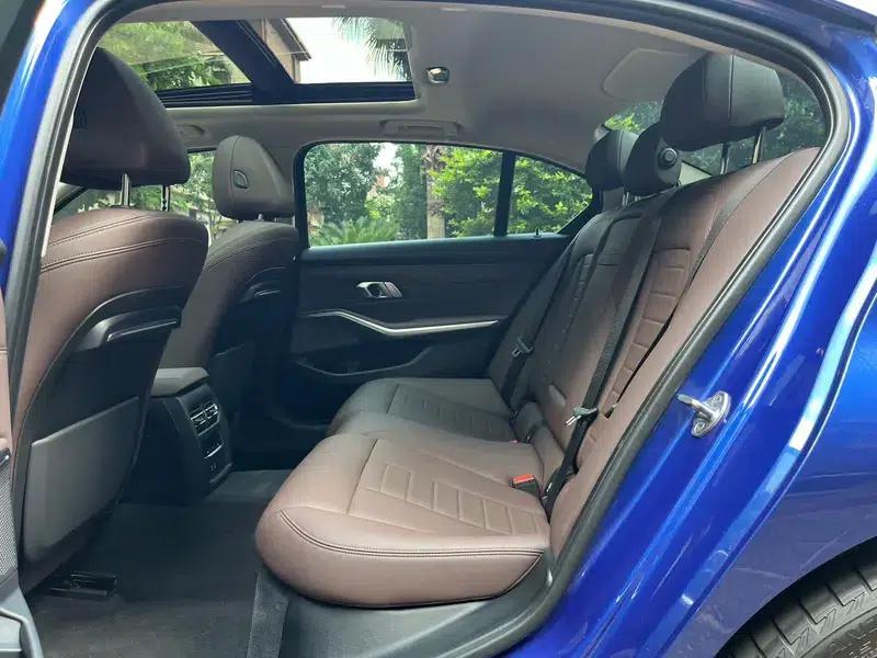 2020 BMW 3 Series 325Li M Sport Package — миниатюра 23