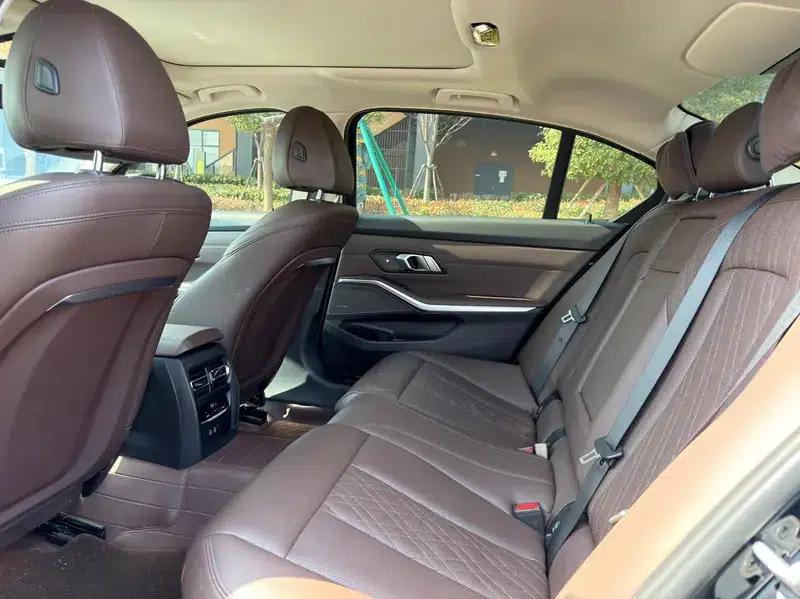 2023 BMW 3 Series 325Li M Sport Package — миниатюра 10