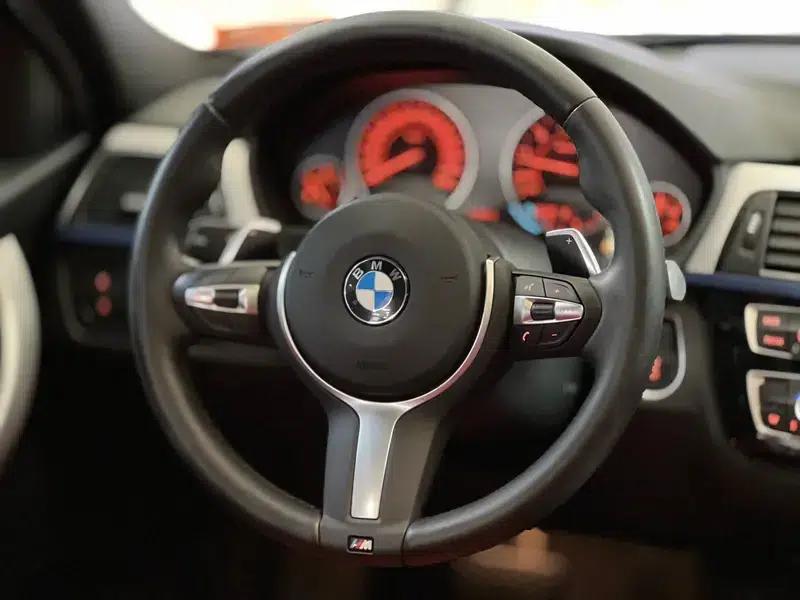 2019 BMW 3 Series 320i M Sport Package — миниатюра 12