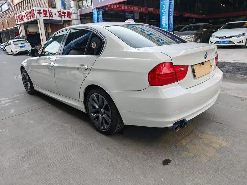 2011 BMW 3 Series 320i Luxury — миниатюра 5