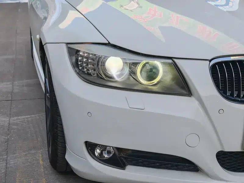 2011 BMW 3 Series 320i Luxury — миниатюра 10