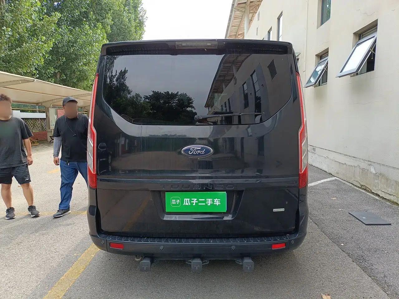 Ford Tourneo Custom 2017 2.0T Automatic Elite Edition — миниатюра 5
