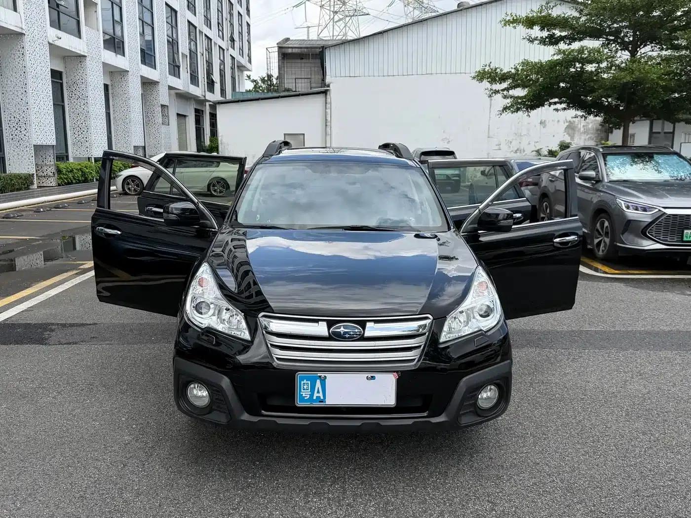 Outback 2013 2.5i Luxury Edition — миниатюра 2