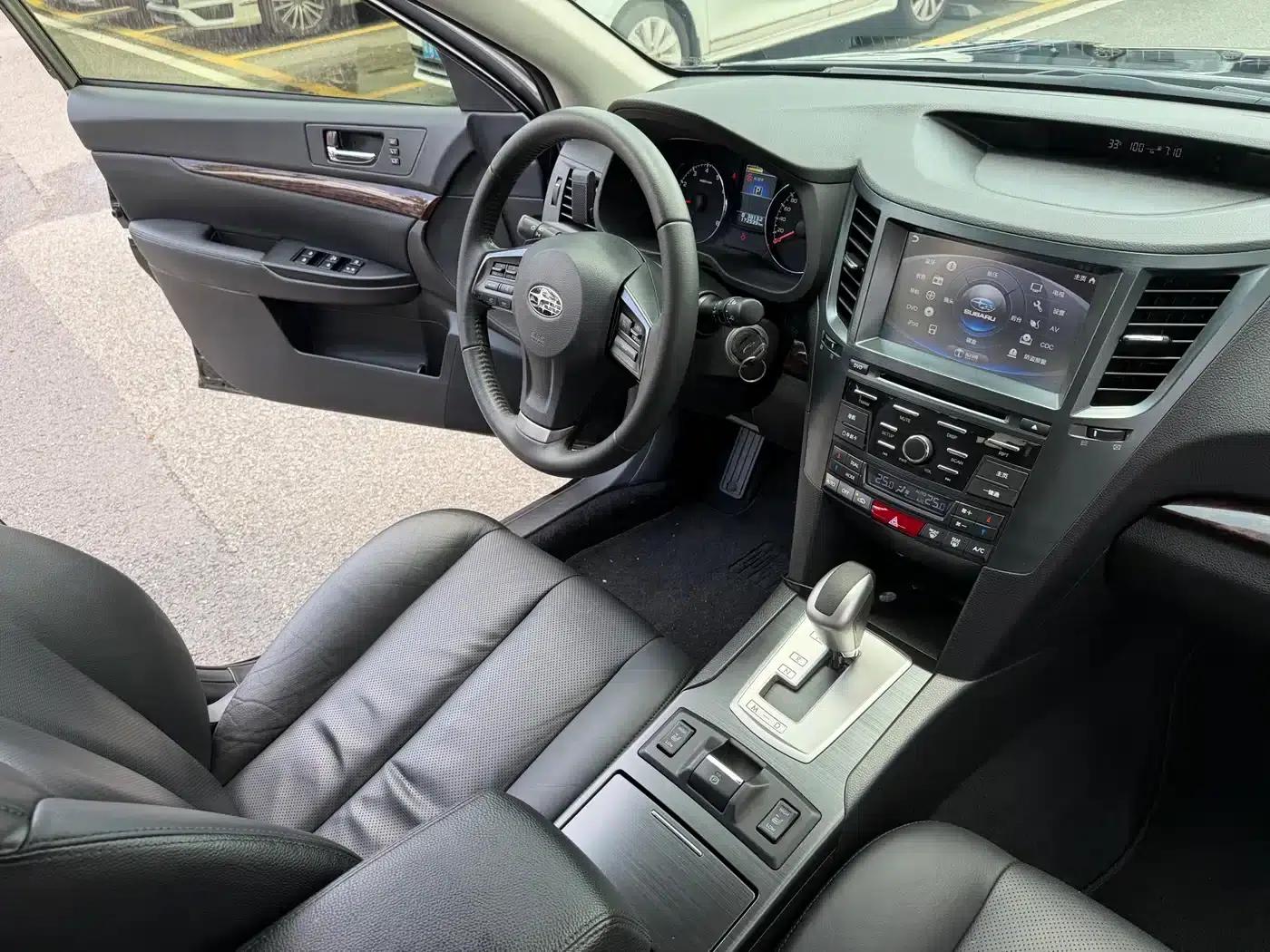 Outback 2013 2.5i Luxury Edition — миниатюра 12