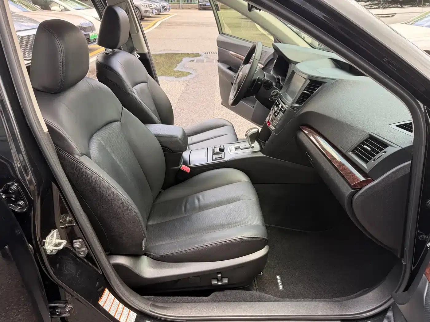 Outback 2013 2.5i Luxury Edition — миниатюра 16