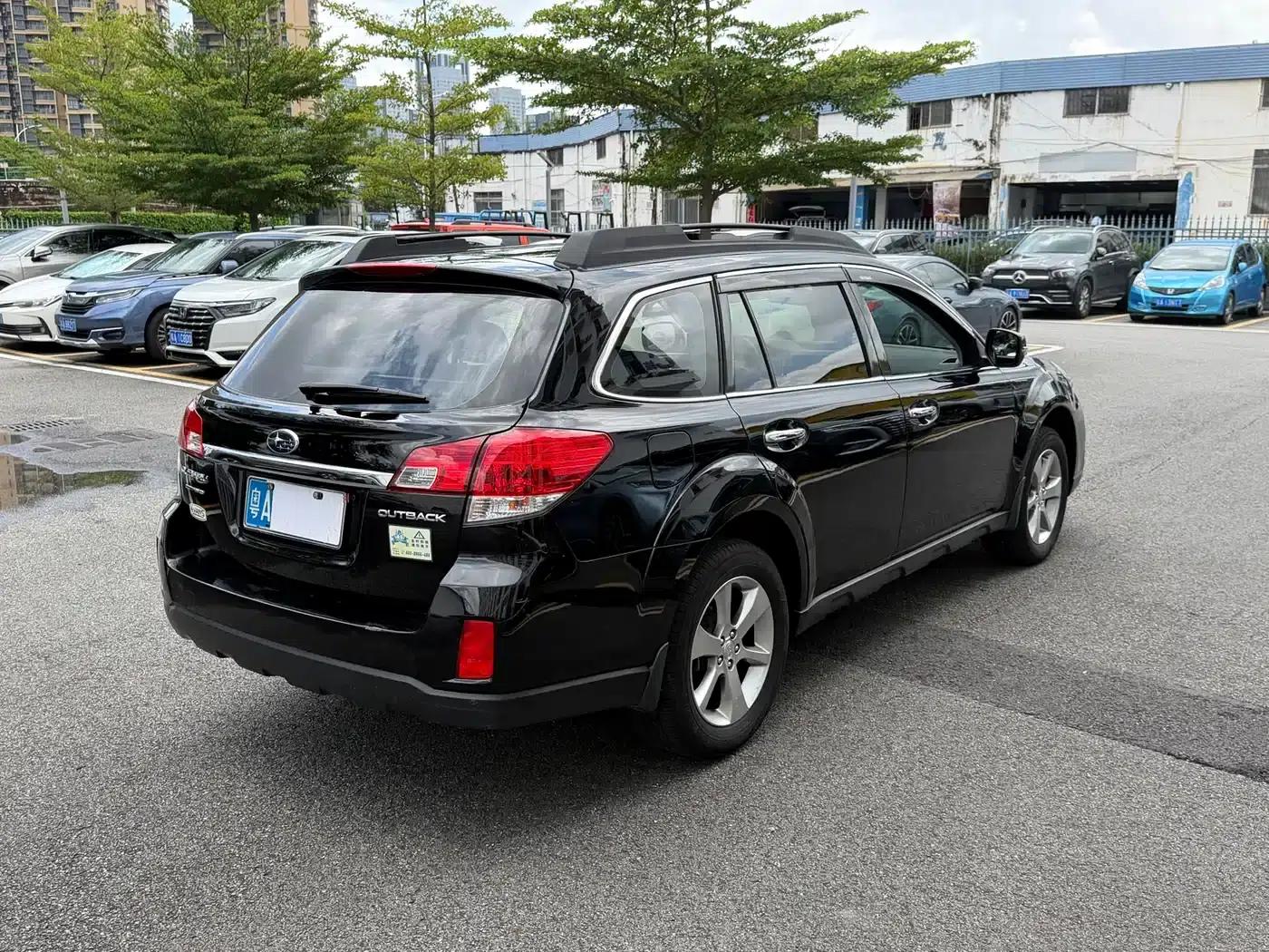 Outback 2013 2.5i Luxury Edition — миниатюра 6