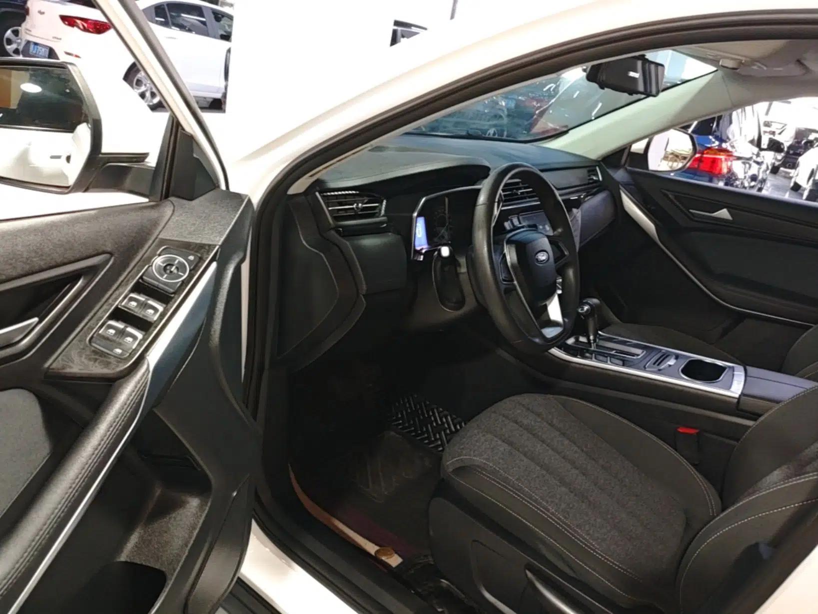 Ford Territory 2019 Custom Edition — миниатюра 18