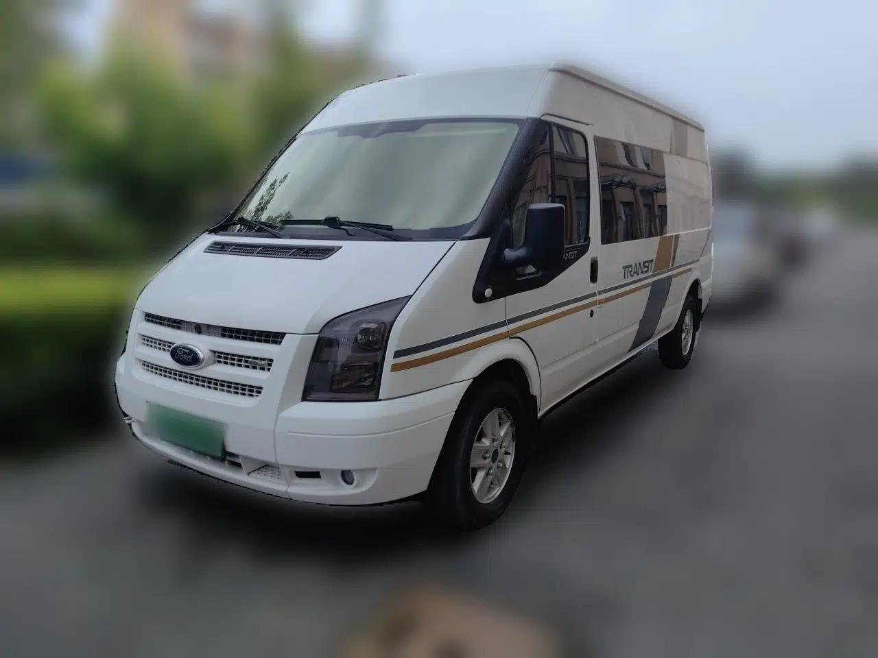 Ford Transit Custom New Transit, 5.8 meters long, 2.0 meters wide, 2.8 meters high, 2.4T manual diesel, 5 seats. — миниатюра 1