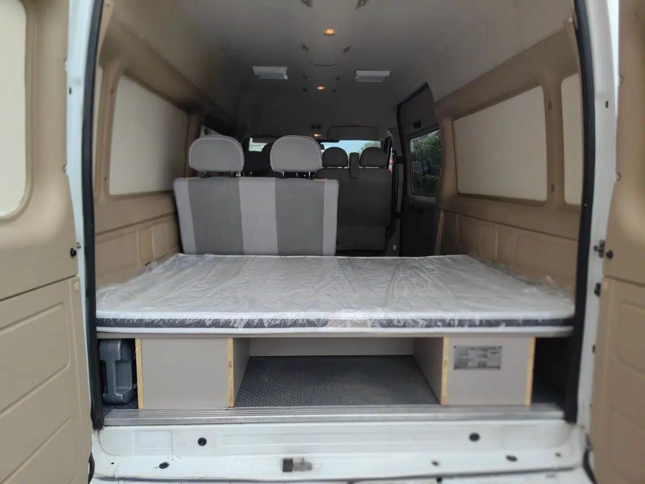 Ford Transit Custom New Transit, 5.8 meters long, 2.0 meters wide, 2.8 meters high, 2.4T manual diesel, 5 seats. — миниатюра 19