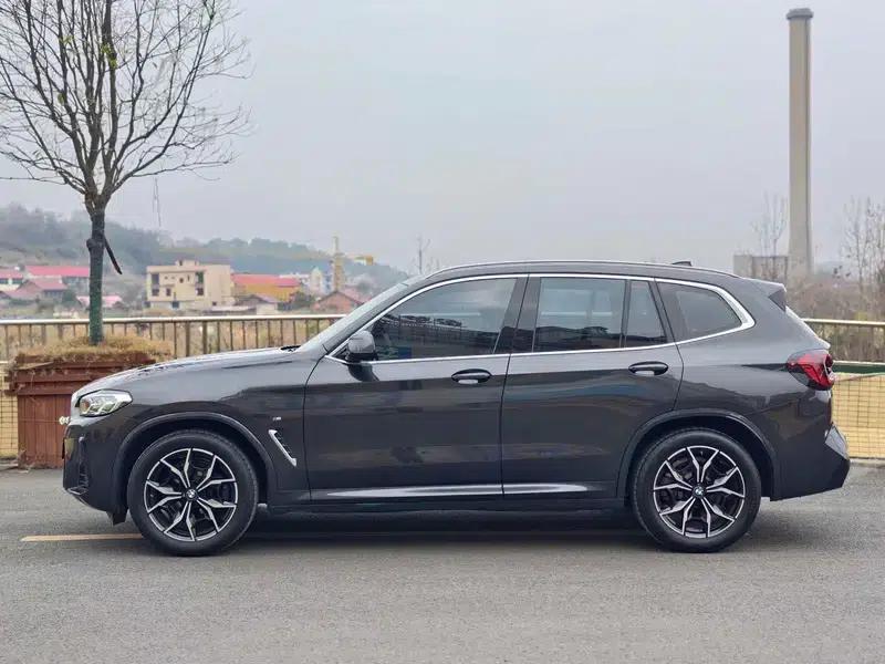 2022 BMW X3 xDrive25i M Sport Package — миниатюра 4