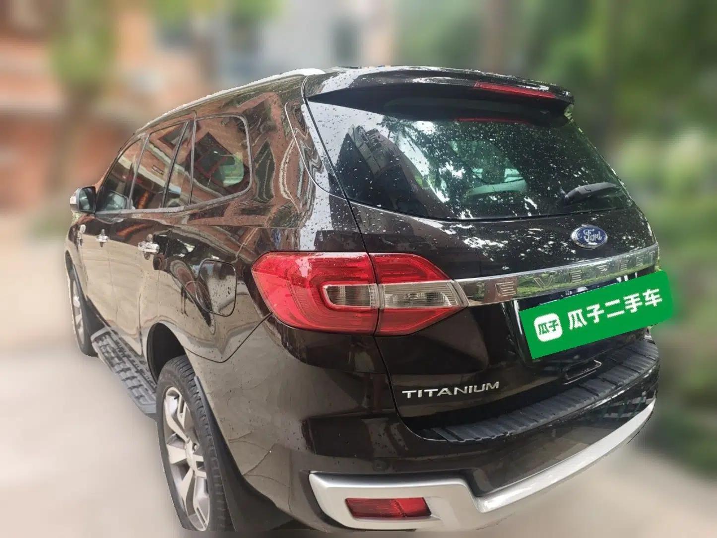 Ford Everest 2016 2.0T Gasoline Automatic 4x4 Flagship Edition — миниатюра 4
