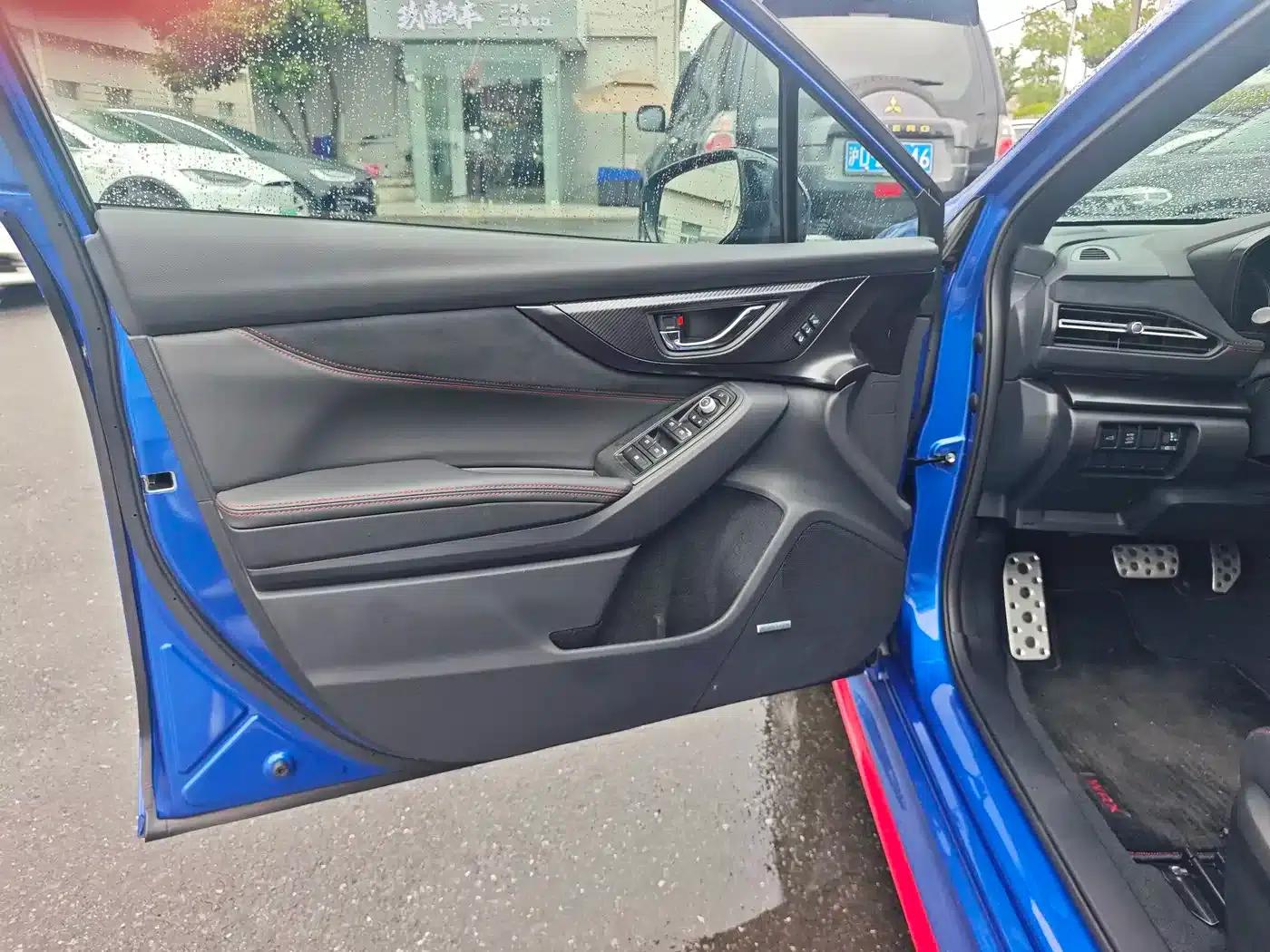 Subaru WRX 2025 2.4T CVT Wagon tS EyeSight — миниатюра 6