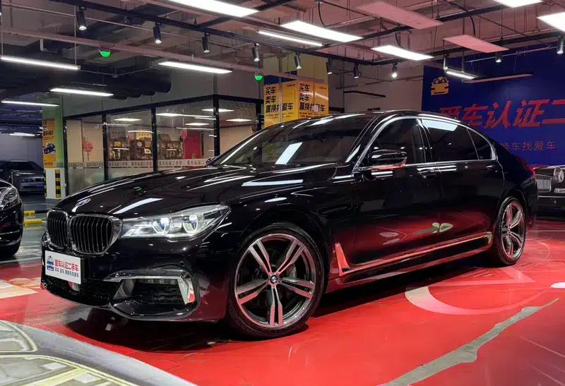 2018 BMW 7 Series 740Li xDrive Luxury M Sport Package — миниатюра 1