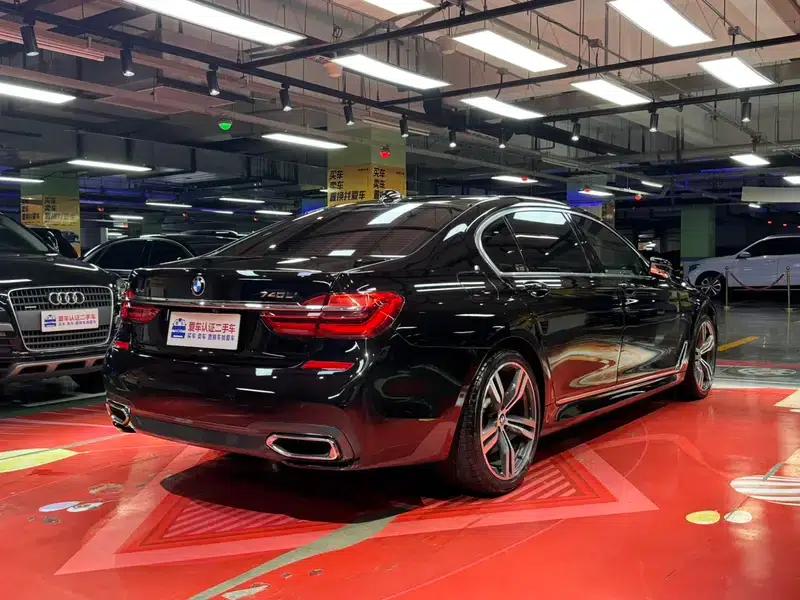 2018 BMW 7 Series 740Li xDrive Luxury M Sport Package — миниатюра 6