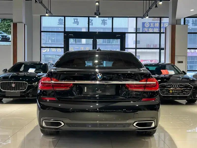 2018 BMW 7 Series 730Li Leading Edition M Sport Package — миниатюра 5