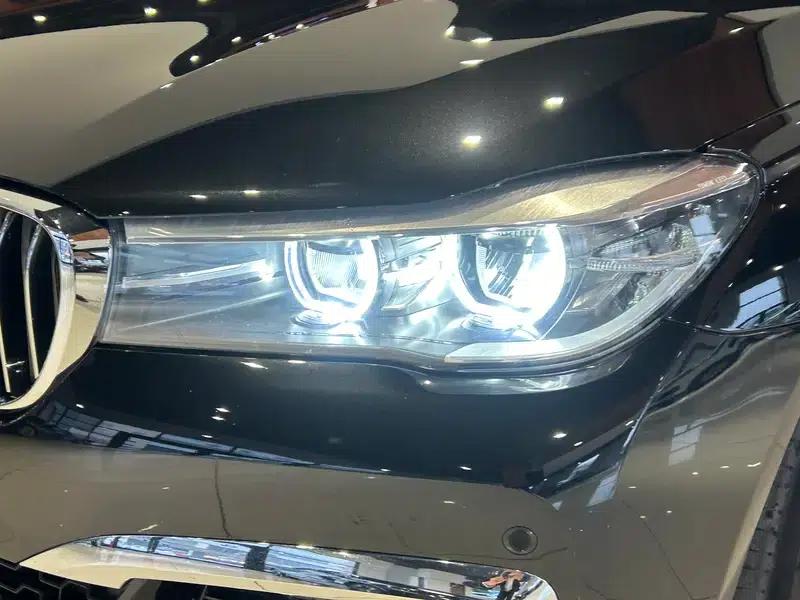 2018 BMW 7 Series 730Li Leading Edition M Sport Package — миниатюра 7