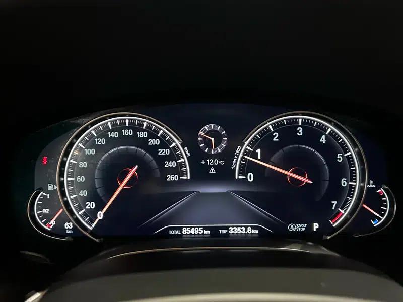 2018 BMW 7 Series 730Li Leading Edition M Sport Package — миниатюра 10