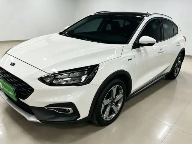 Ford Focus Active 2021 EcoBoost 180 Automatic Trendy Model