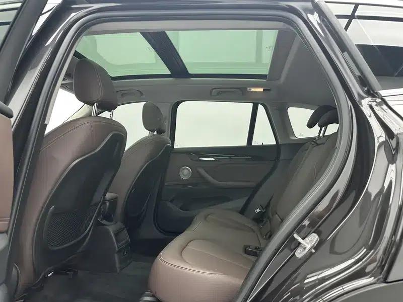 BMW X1 2022 sDrive20Li Fashion Edition — миниатюра 16