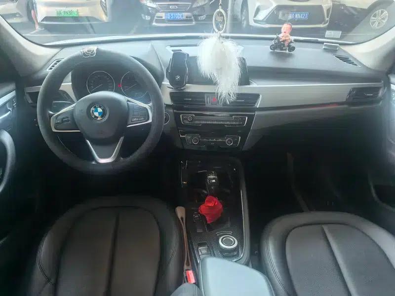 BMW X1 2018 sDrive20Li Leading Edition — миниатюра 6