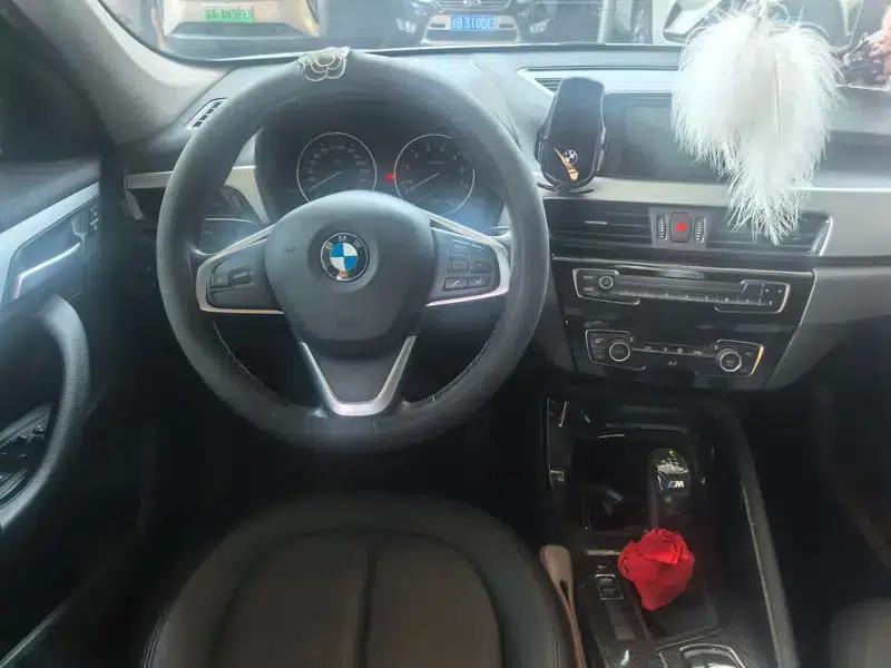 BMW X1 2018 sDrive20Li Leading Edition — миниатюра 8