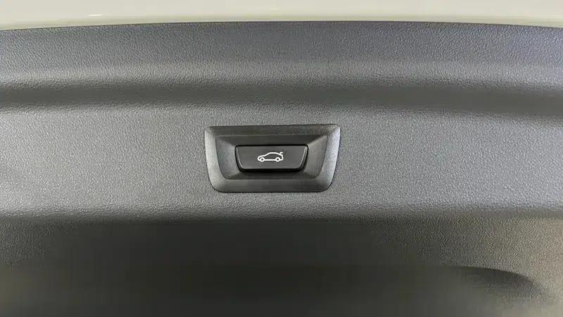 2023 BMW X1 sDrive25Li X Design Package — миниатюра 10