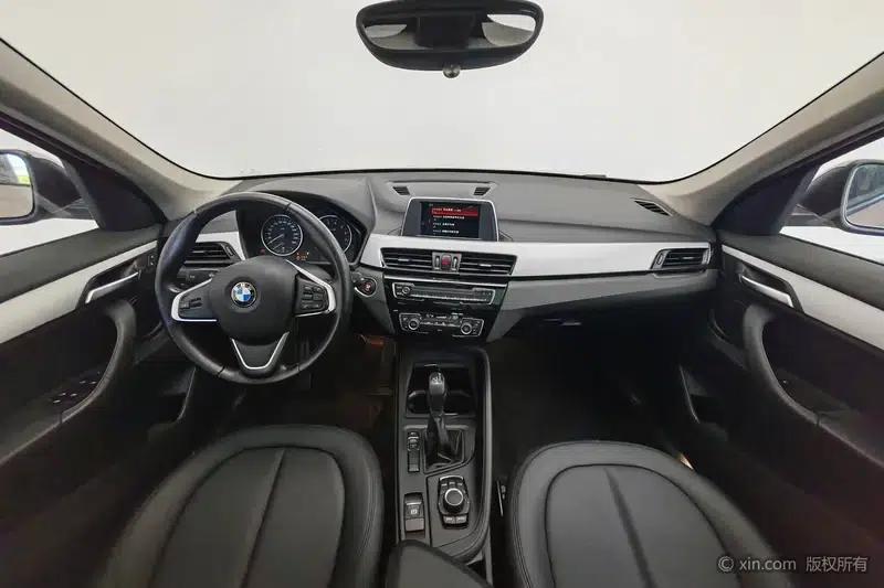 BMW X1 2018 sDrive18Li Fashion Edition — миниатюра 12