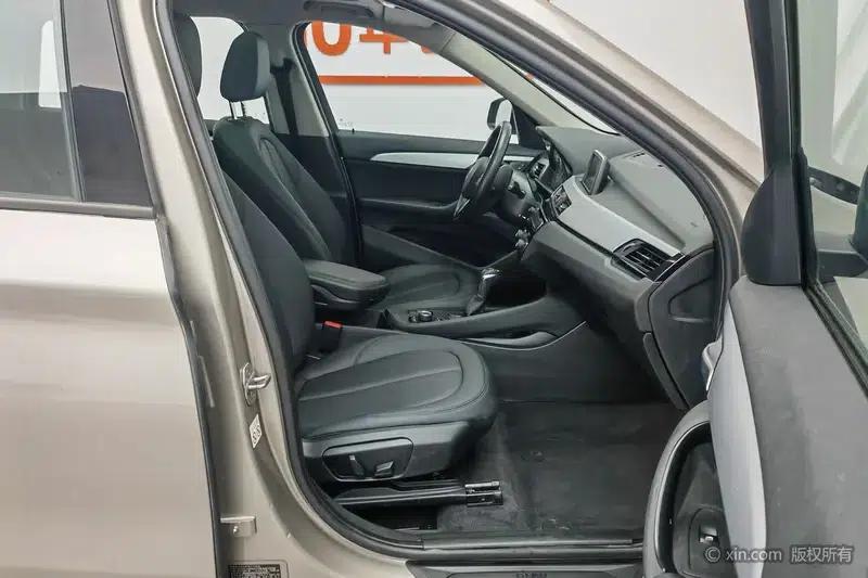 BMW X1 2018 sDrive18Li Fashion Edition — миниатюра 19