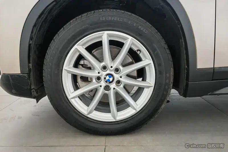 BMW X1 2018 sDrive18Li Fashion Edition — миниатюра 8