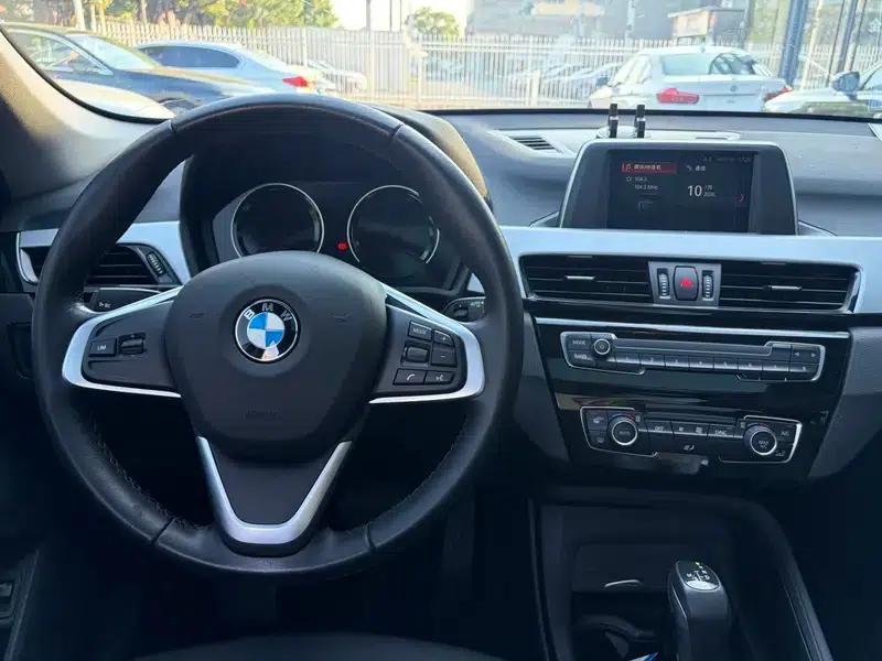 BMW X1 2019 sDrive20Li Leading Edition — миниатюра 12