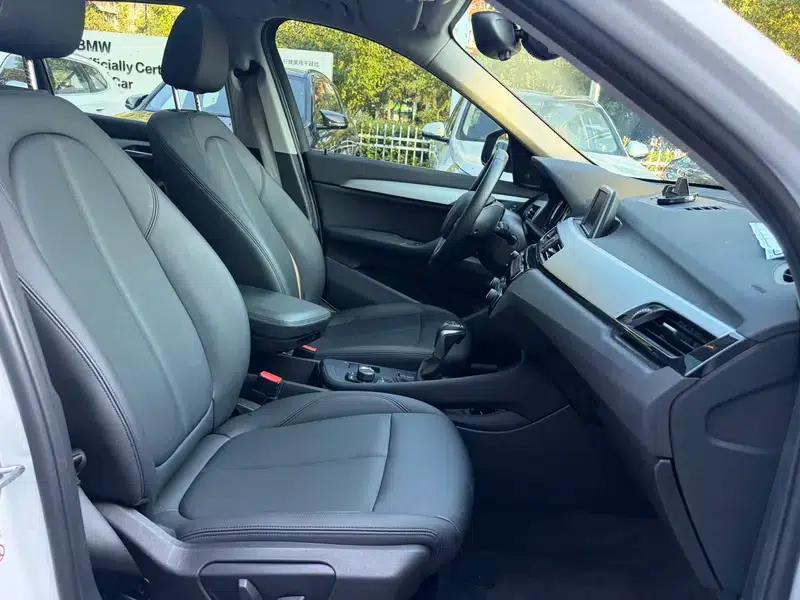 BMW X1 2019 sDrive20Li Leading Edition — миниатюра 15