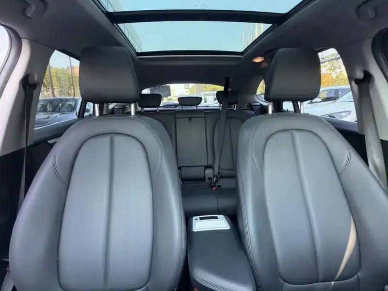 BMW X1 2019 sDrive20Li Leading Edition — миниатюра 18